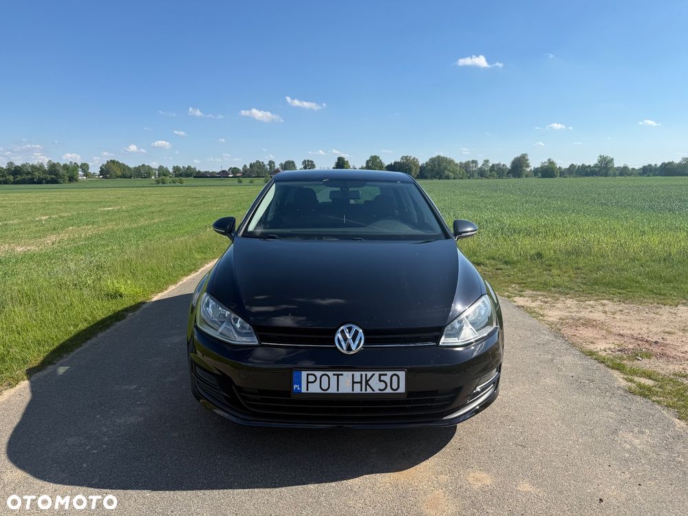 Volkswagen Golf - 2