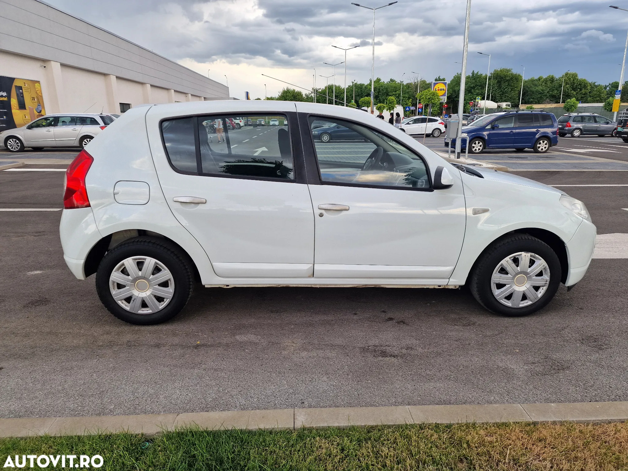 Dacia Sandero 1.4 MPI Laureate - 14