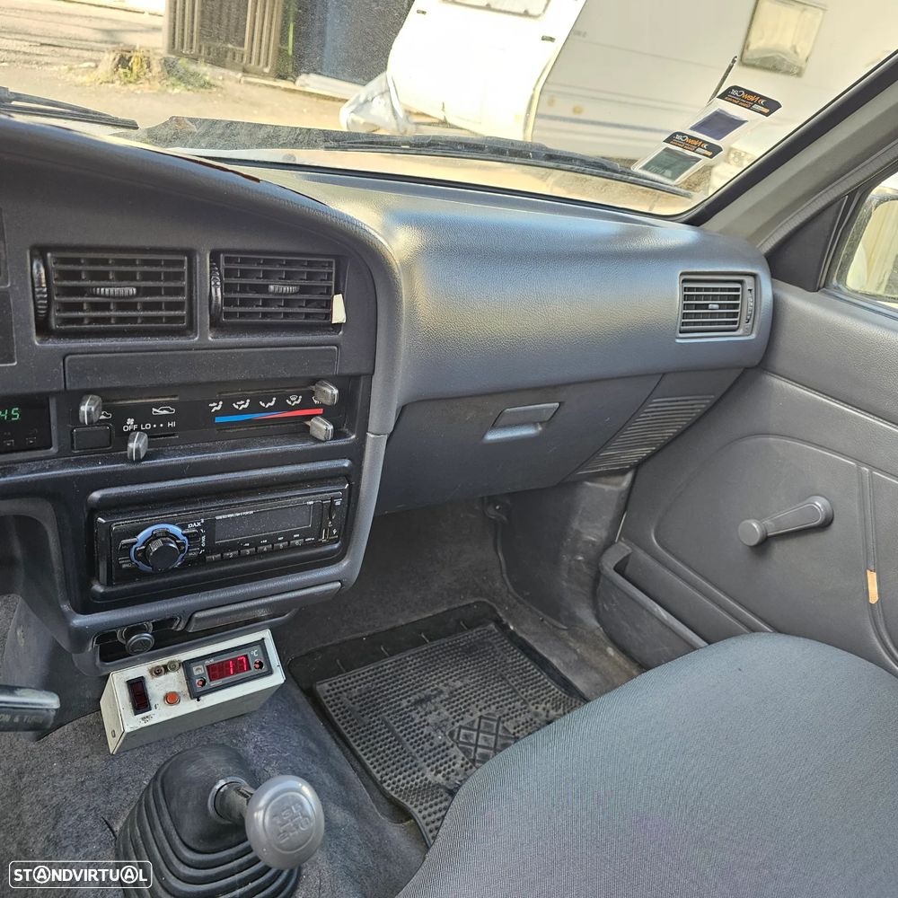 Toyota Hilux FRIGORÍFICA - 16