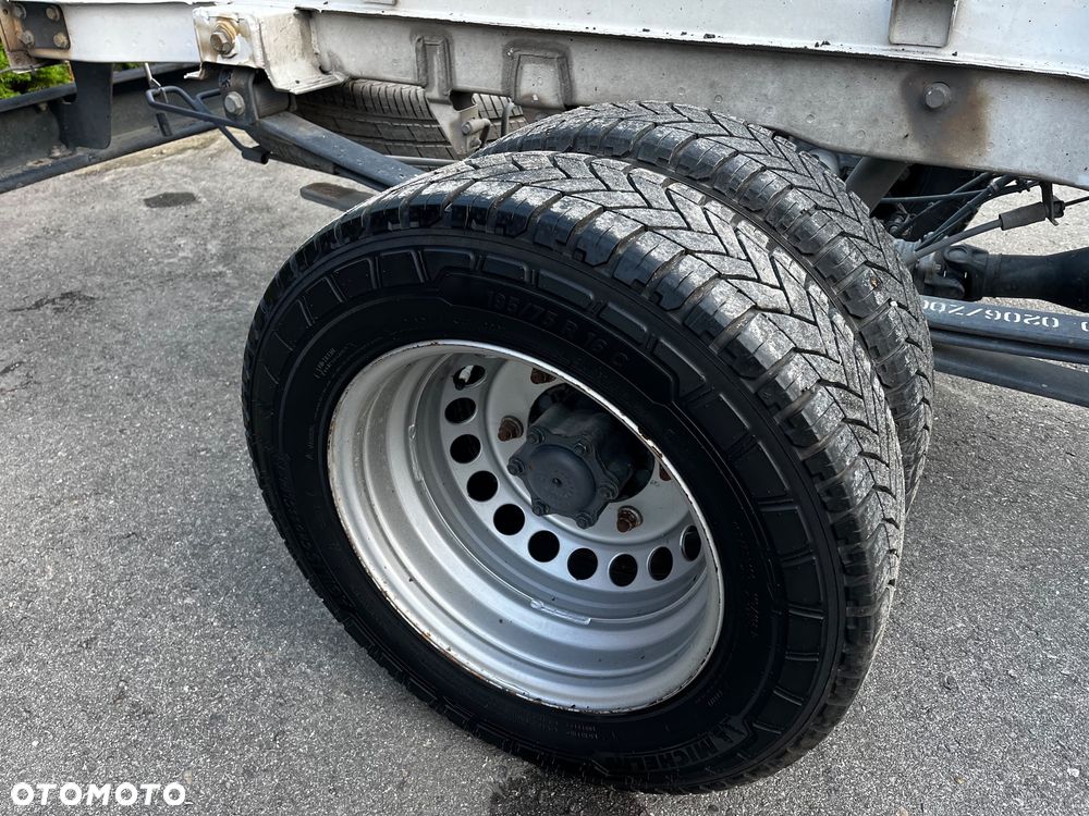Mercedes-Benz Sprinter - 29