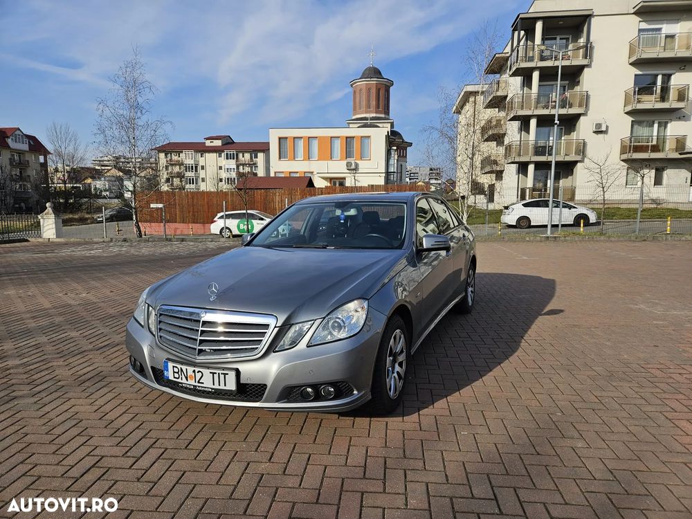Mercedes-Benz E 200 CGI BlueEFFICIENCY 7G-TRONIC Avantgarde - 1