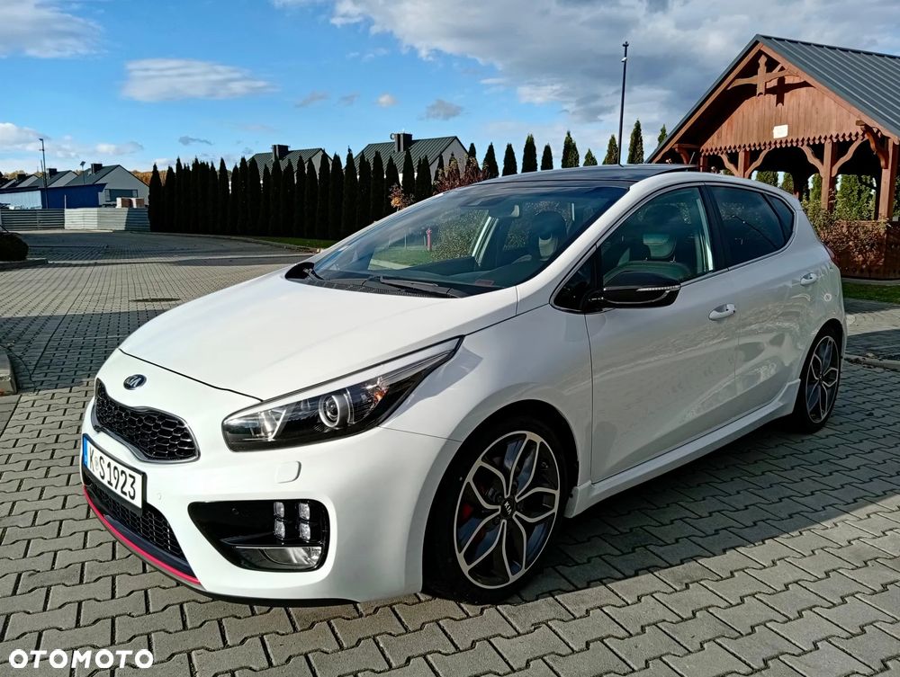 Kia Ceed Cee'd 1.6 T-GDI GT - 4