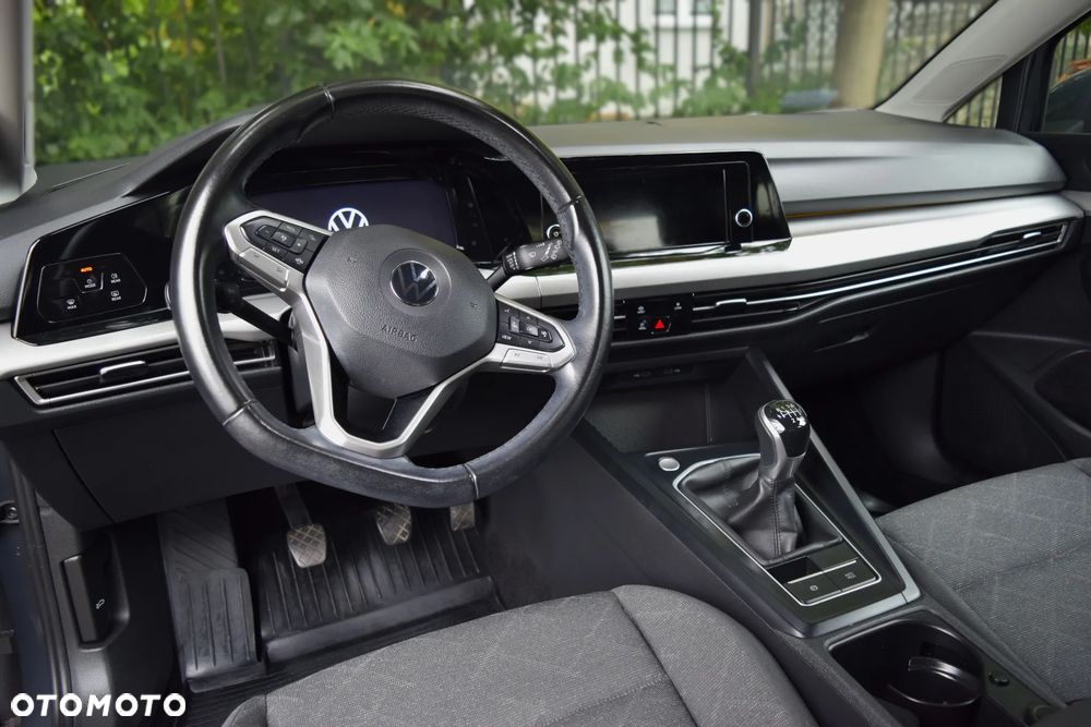 Volkswagen Golf - 9