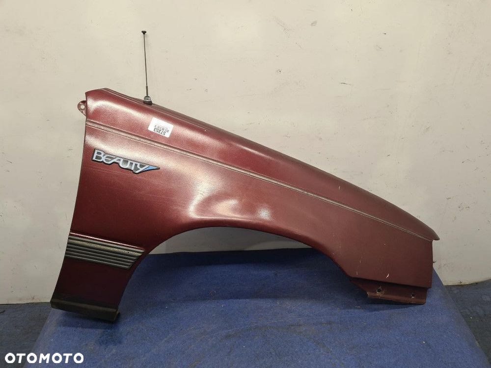 OPEL KADETT E LIFT BŁOTNIK PRZÓD PRAWY - 1