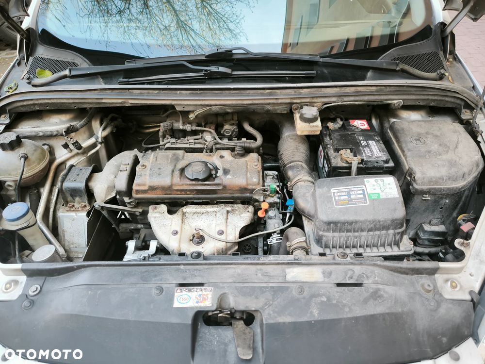 Peugeot 307 1.4 XR - 9