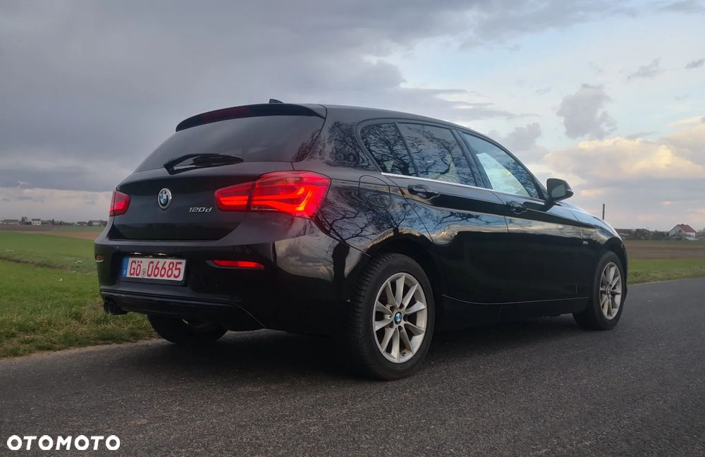 BMW Seria 1 120d Sport-Aut Sport Line - 31