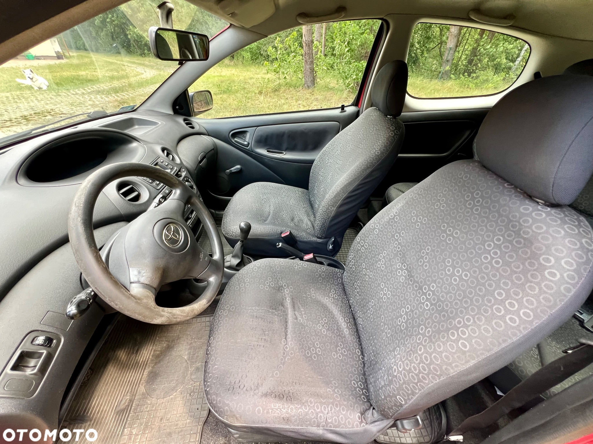 Toyota Yaris 1.0 Base - 13