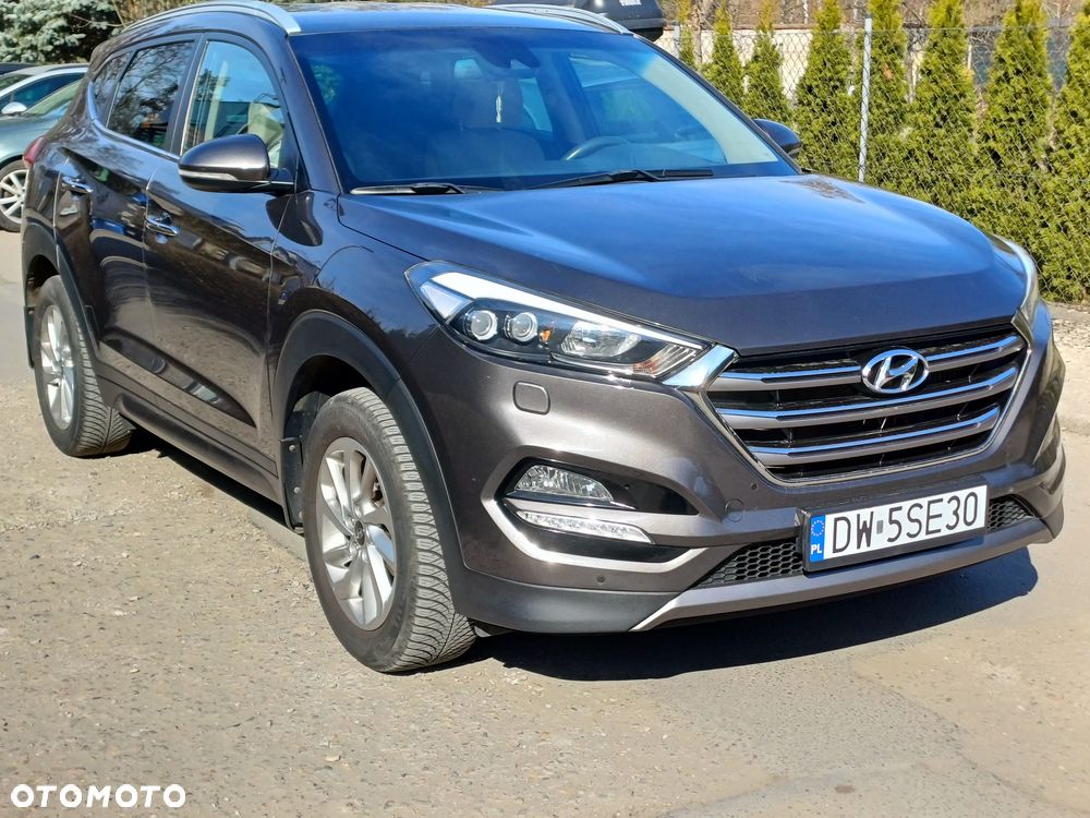 Hyundai Tucson 1.7 CRDI BlueDrive Style 2WD - 1