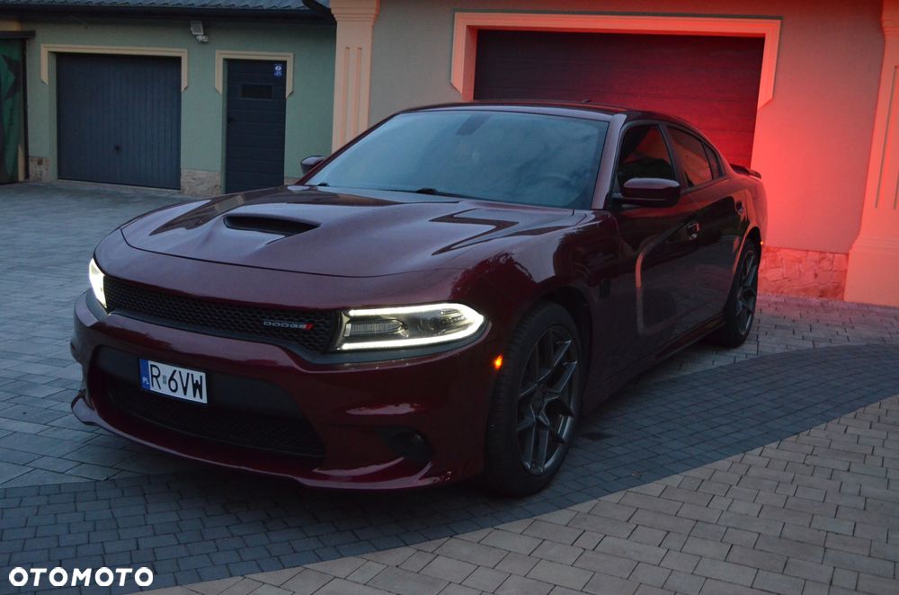 Dodge Charger 5.7 R/T - 2