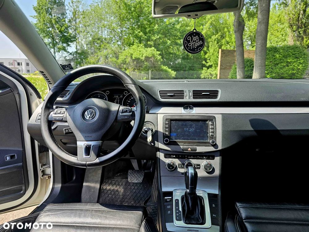 Volkswagen Passat Variant 2.0 TDI 4Motion DSG BlueMotion Tech R-Line - 13