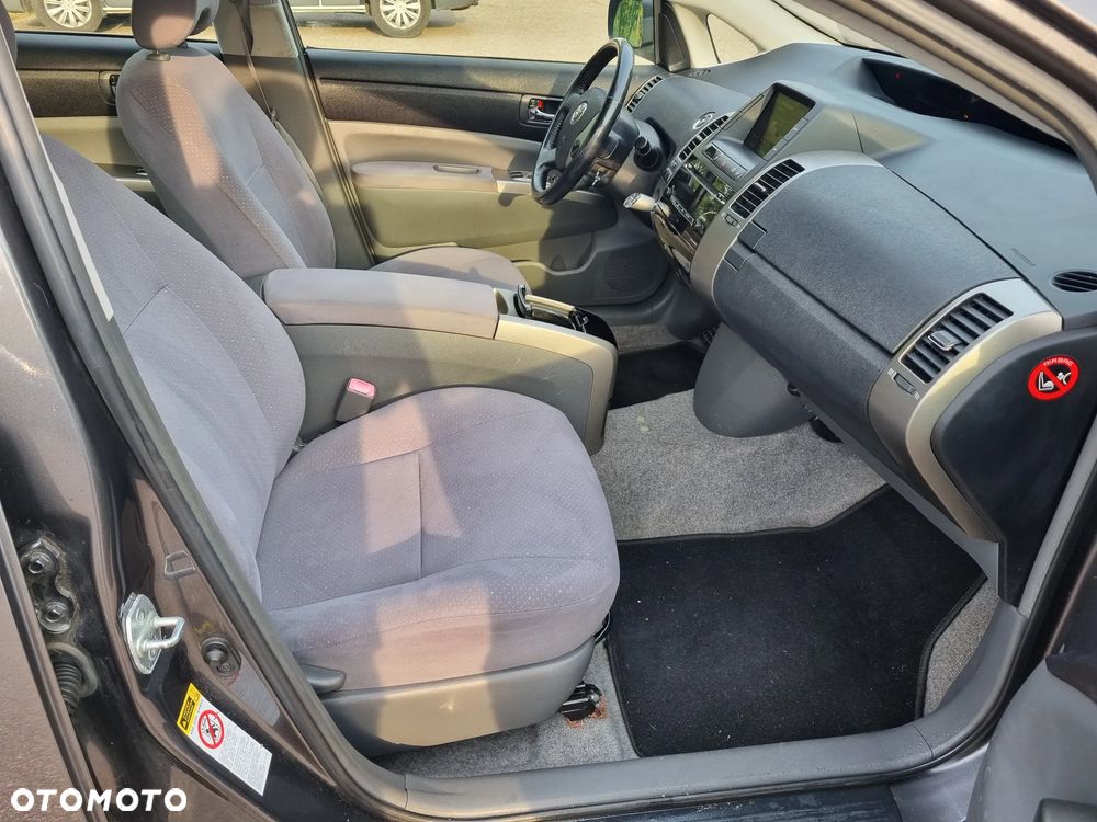 Toyota Prius 1.5 VVT-i Sol - 10