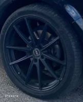 Volkswagen Multivan - 24