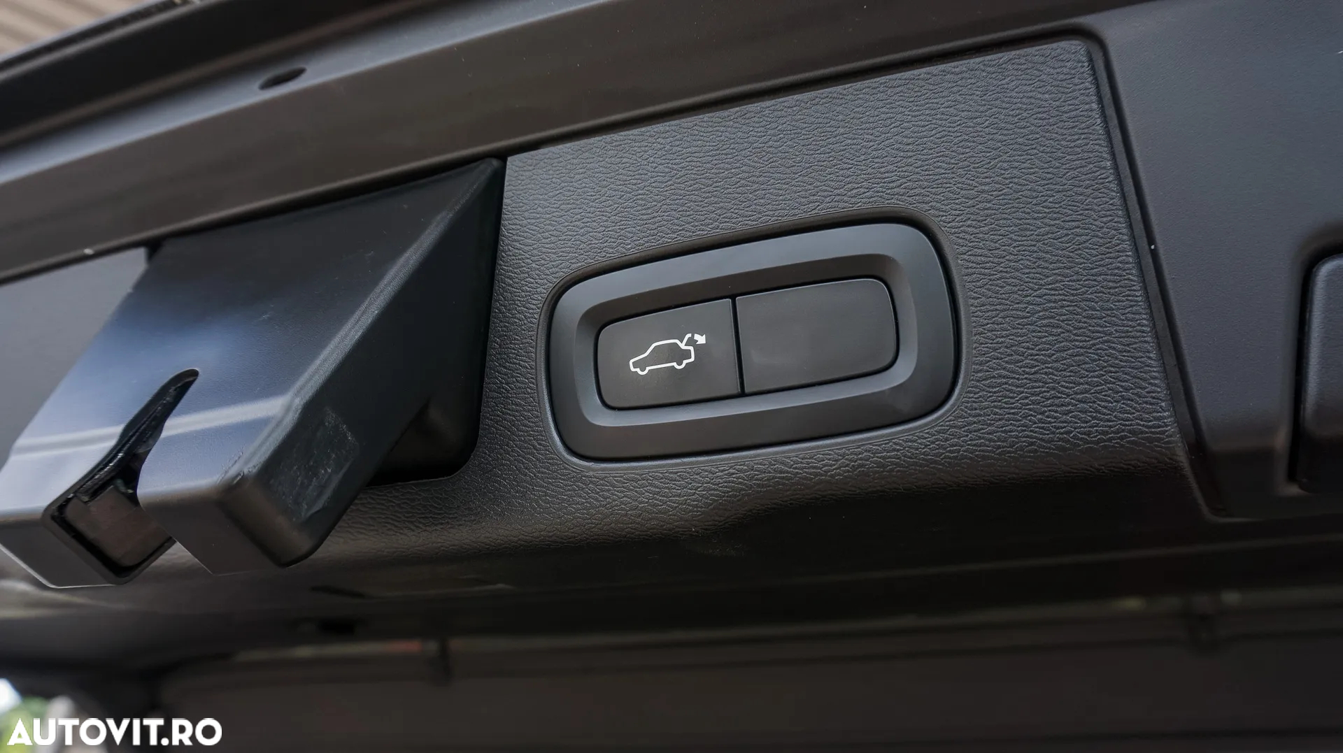 Volvo XC 60 T8 Twin Engine AWD Momentum - 25