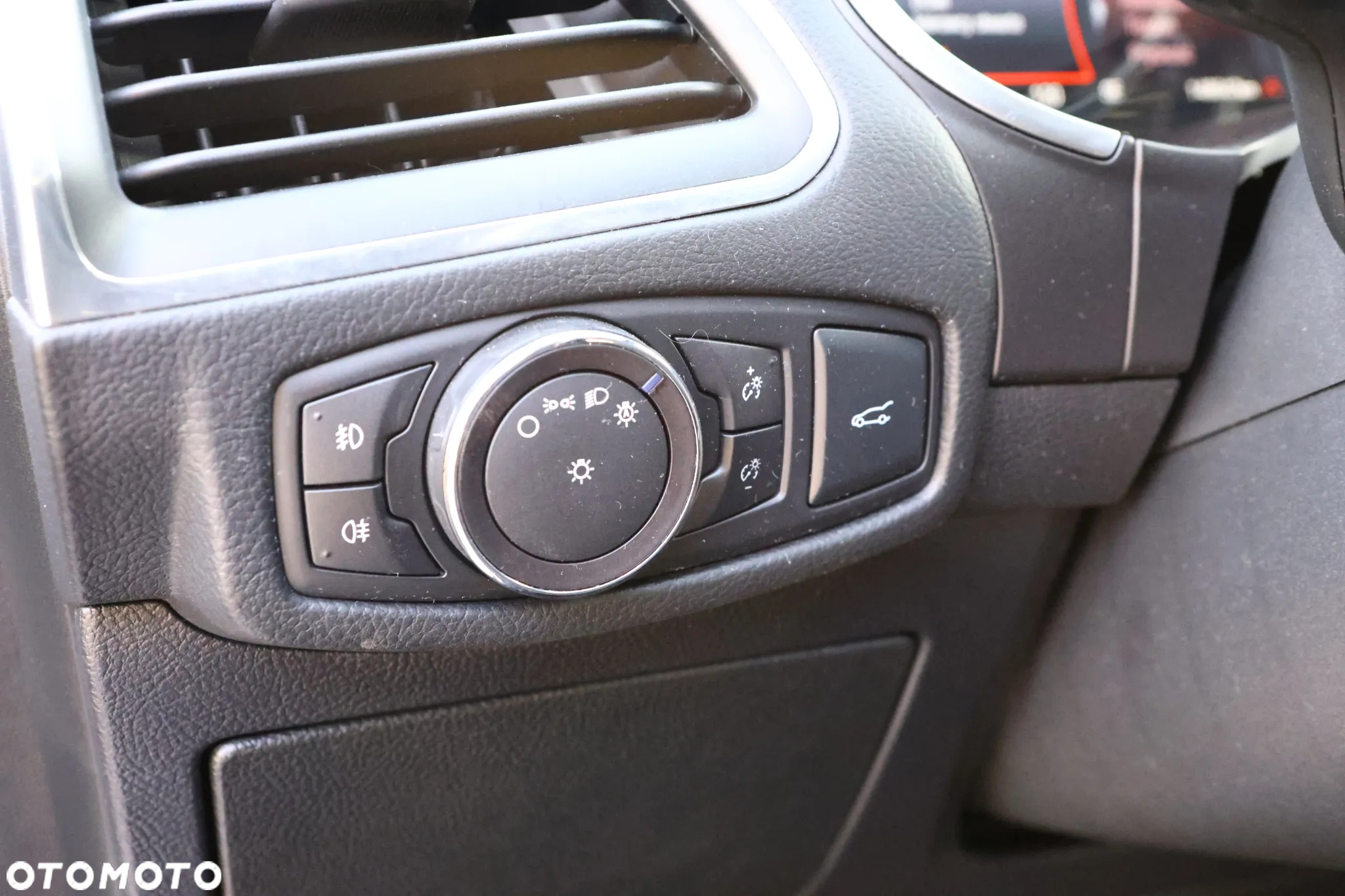 Ford Galaxy 1.5 EcoBoost Titanium - 21