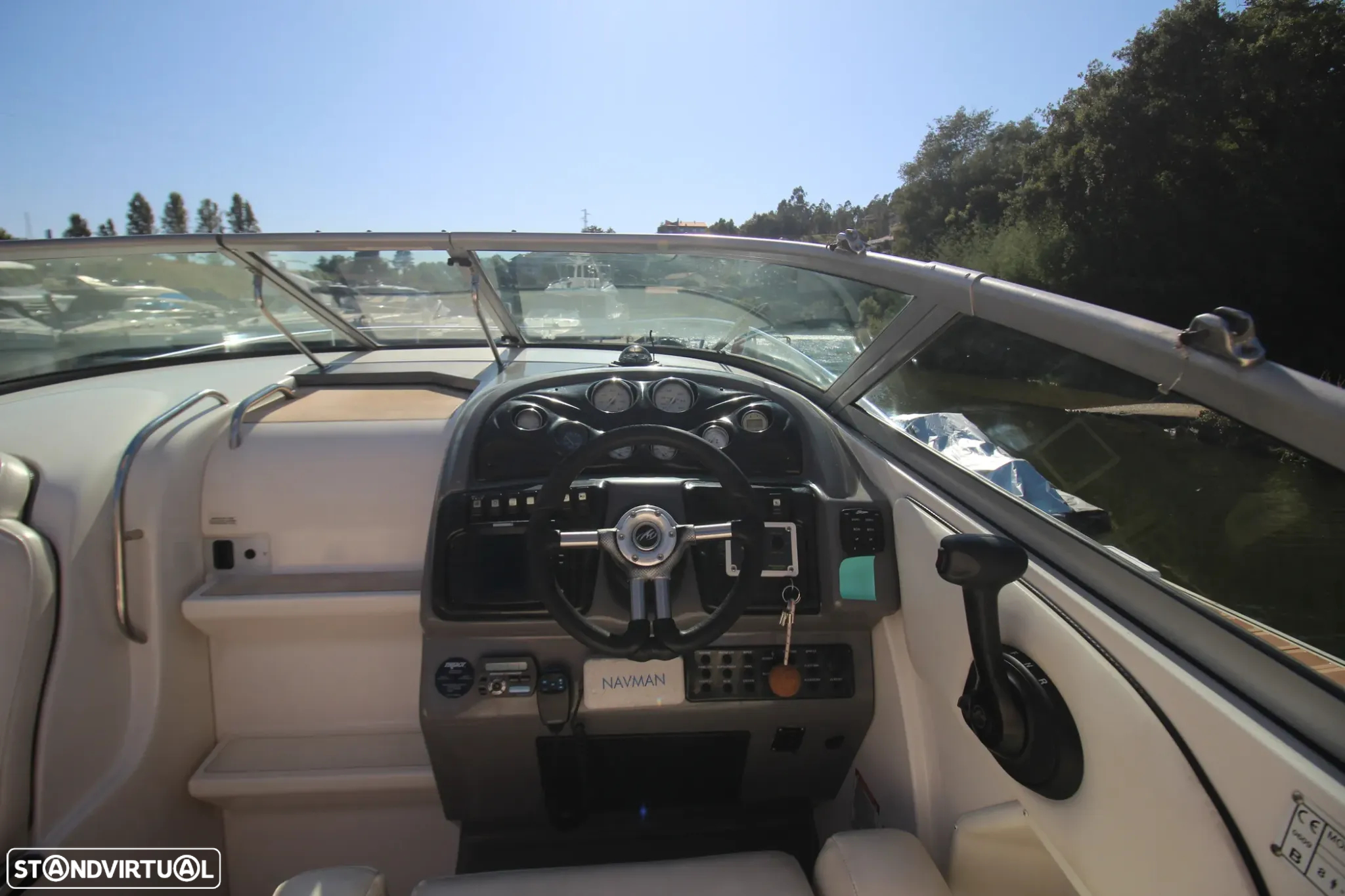 Monterey 295CR - 14