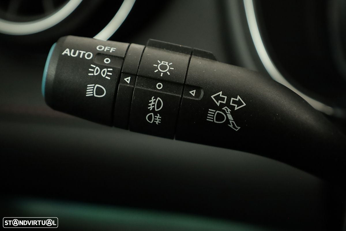 MG EHS 1.5 T-GDI Plug-in Hybrid Luxury - 17