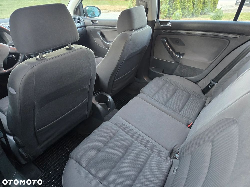 Volkswagen Golf 1.6 Edition - 29