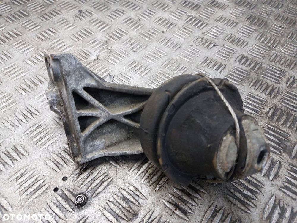 ŁAPA PODUSZKA SILNIKA PRZÓD VOLVO S80 I 2.9 24V 9445231 - 1