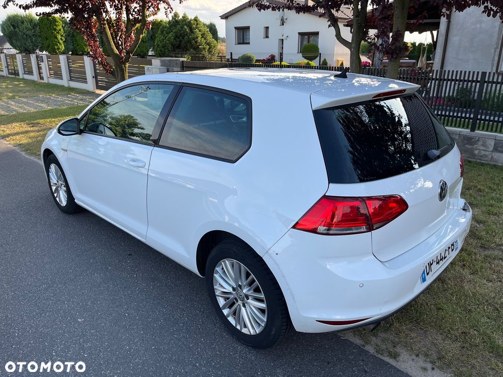 Volkswagen Golf 1.2 TSI BlueMotion Technology Cup - 10
