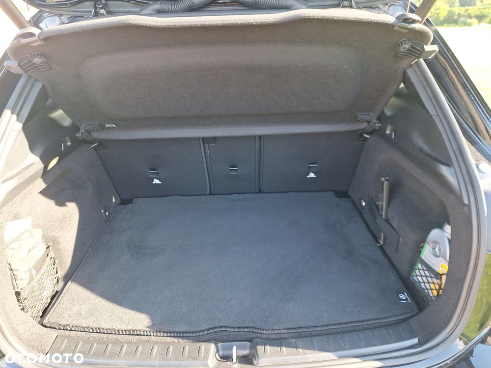 Mercedes-Benz GLA 250 4-Matic - 9