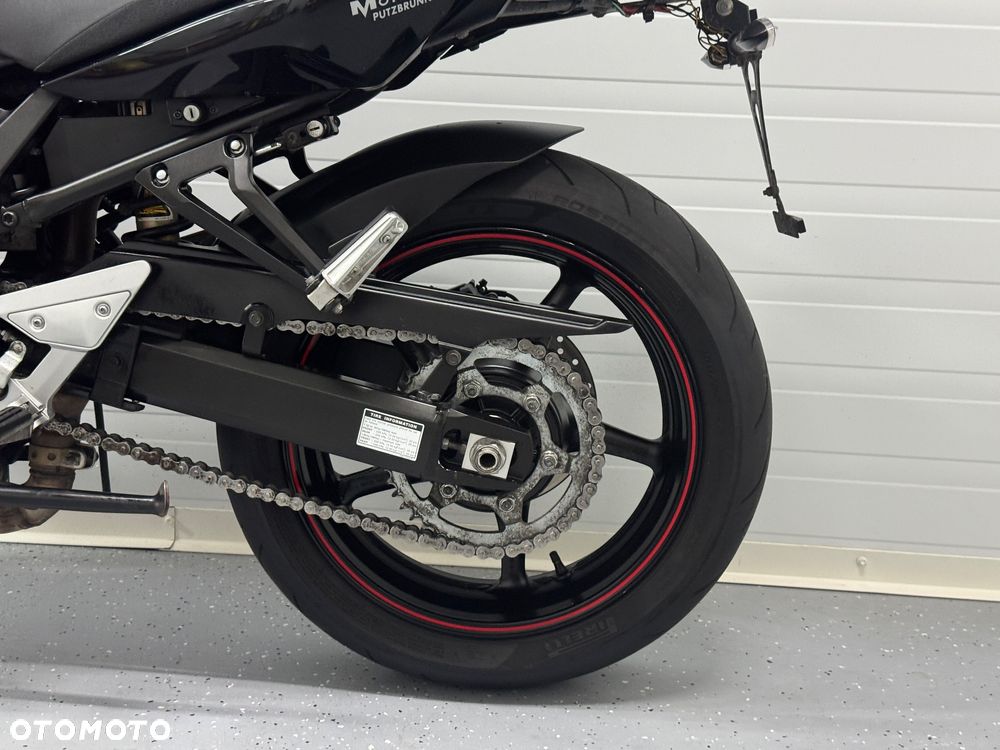 Yamaha FZ6 - 15