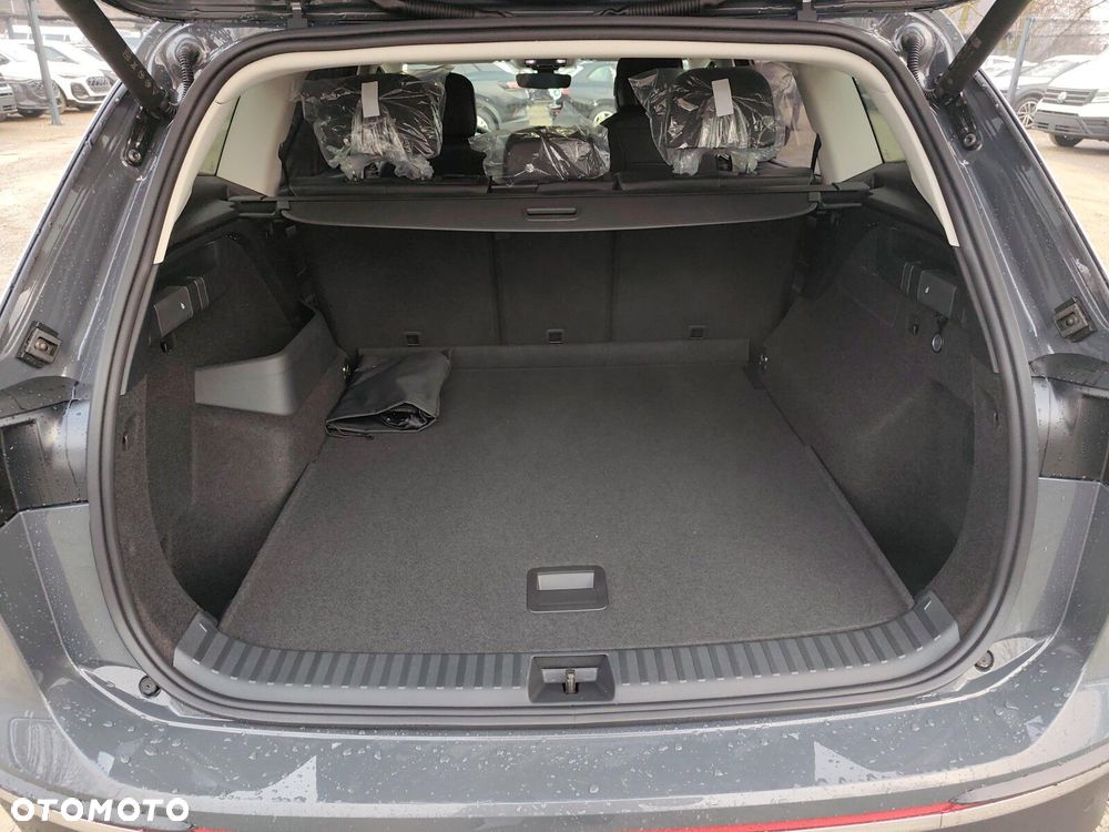 Volkswagen Tayron 2.0 TSI Elegance DSG - 32