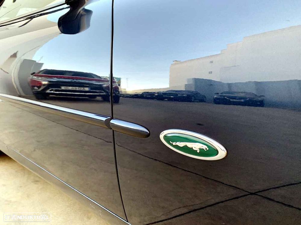 Jaguar XK XK8 4.0 Convertible Classic - 38