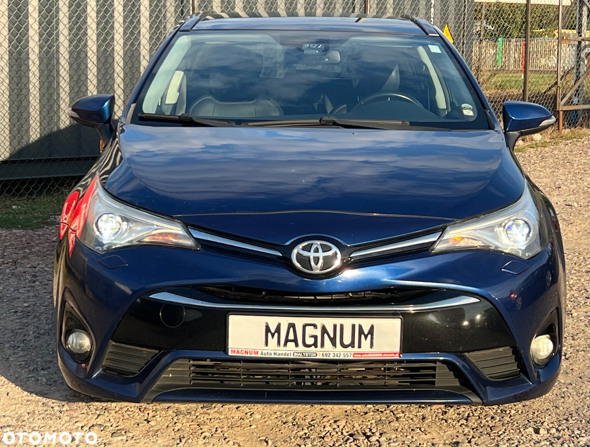 Toyota Avensis Touring Sports 2.0 D-4D Edition S+ - 36