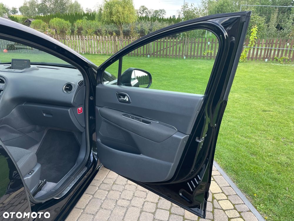 Peugeot 5008 HDI FAP 150 Family - 35