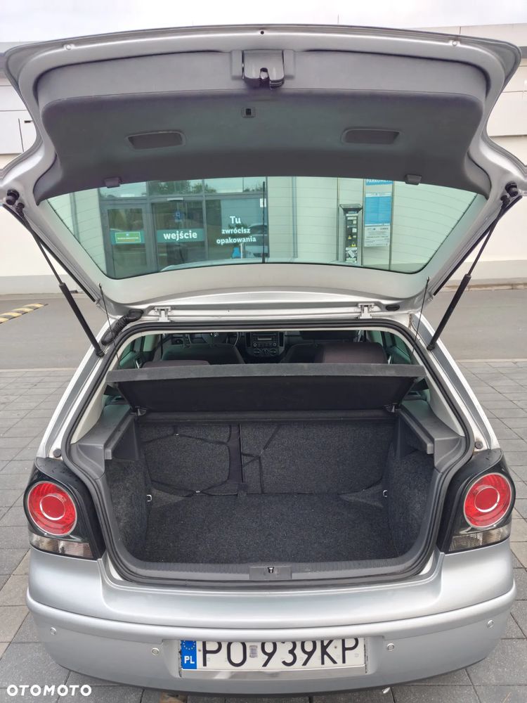 Volkswagen Polo 1.4 16V Trendline - 3