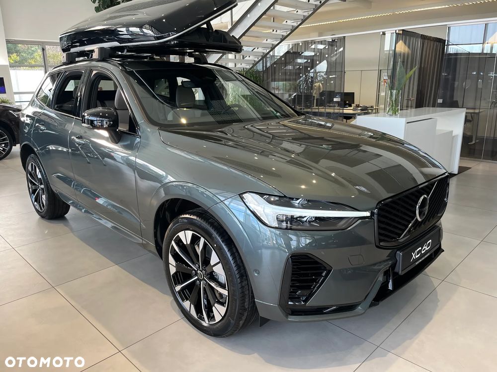 Volvo XC 60 T6 Plug-In Hybrid AWD Ultra Dark - 3
