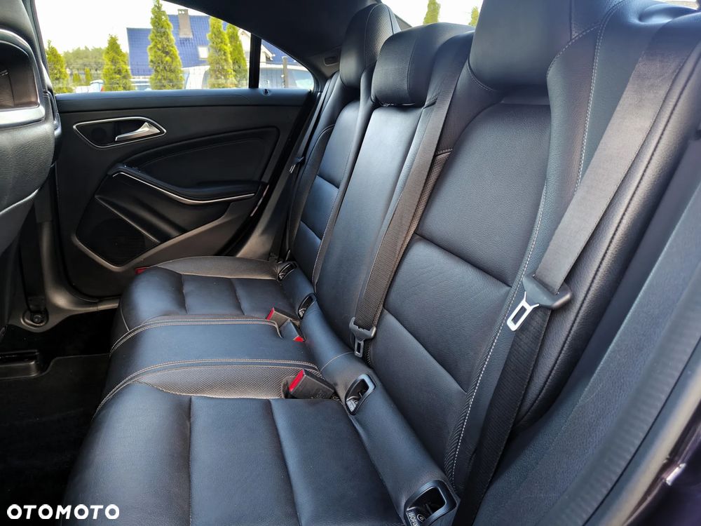 Mercedes-Benz CLA 200 7G-DCT Edition 1 - 16