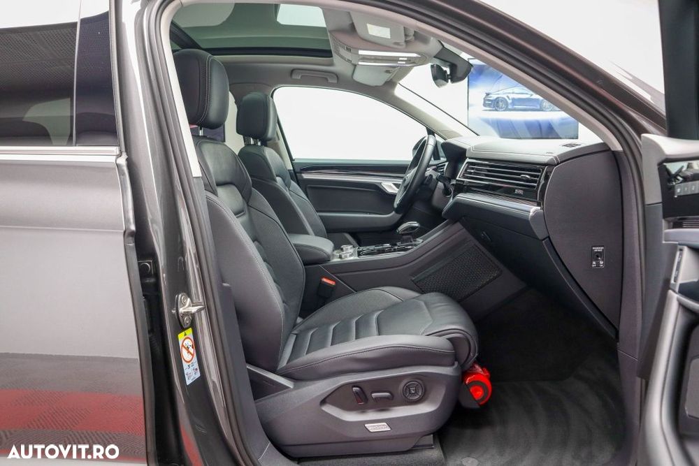 Volkswagen Touareg - 25