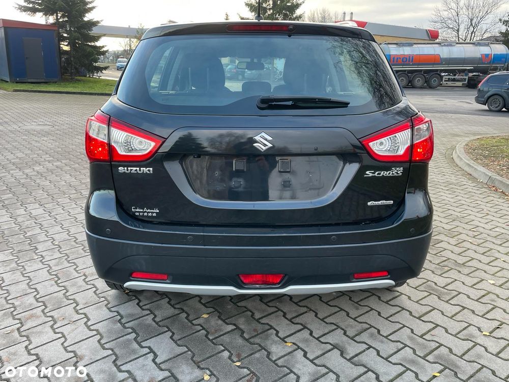 Suzuki SX4 S-Cross 1.6 DDiS 4x4 Comfort - 4