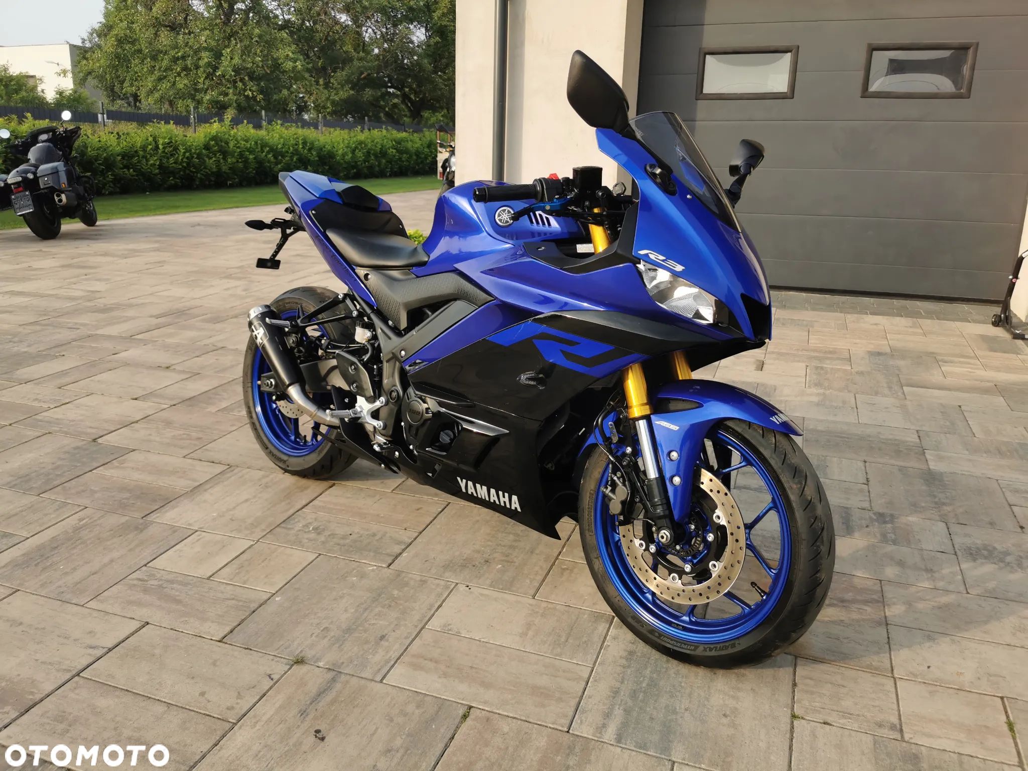 Yamaha R3 - 1
