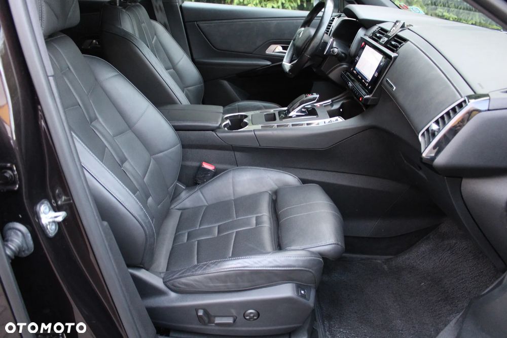 DS Automobiles DS 7 Crossback 1.6 PureTech Louvre - 29