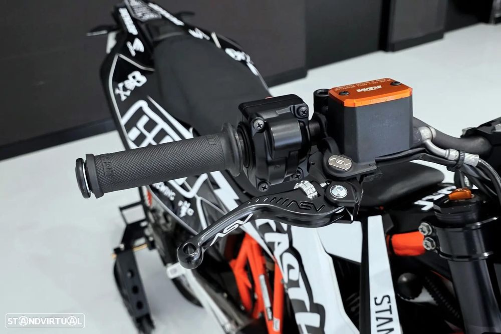 KTM 690 - 22