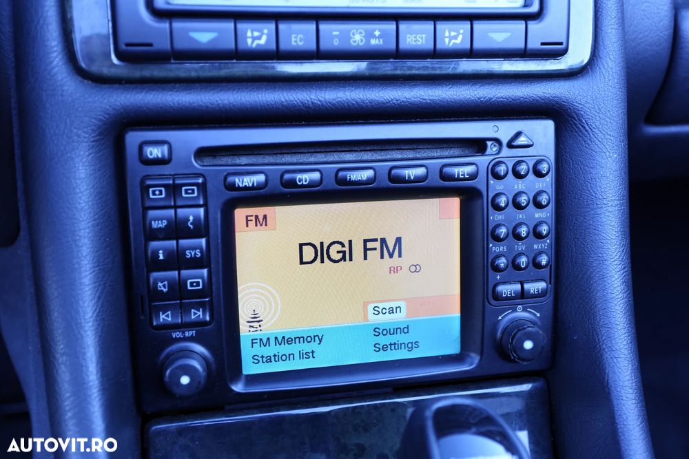 Mercedes-Benz CLK - 19