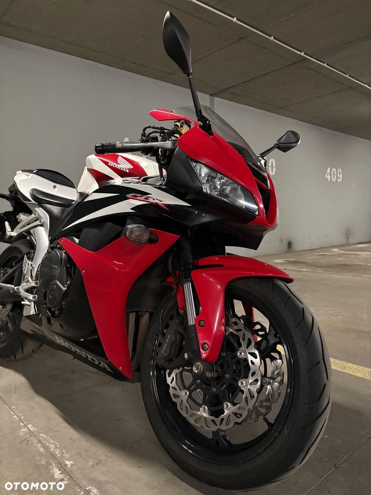 Honda CBR - 6