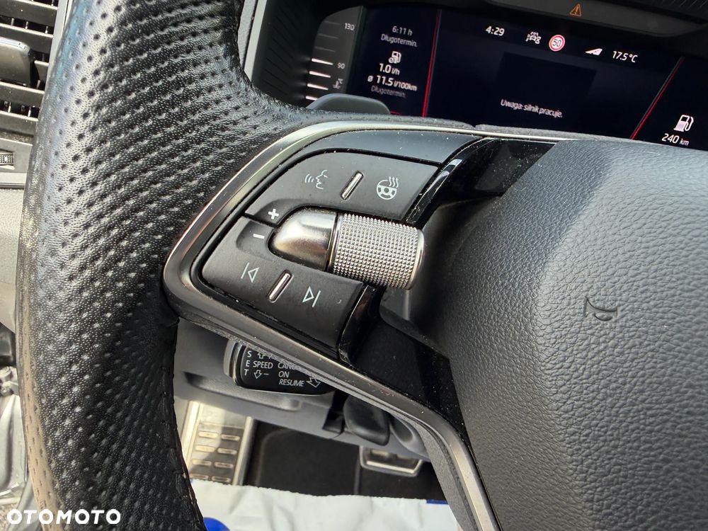 Skoda Karoq 1.5 TSI ACT Sportline DSG - 25
