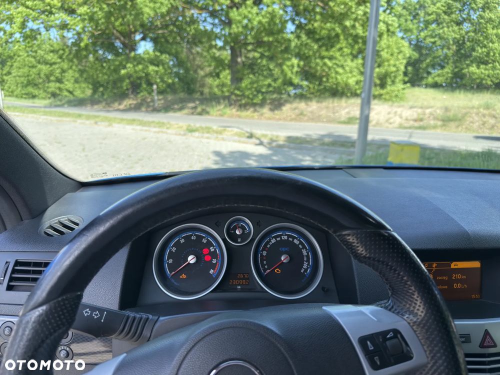 Opel Astra 2.0 T OPC - 20