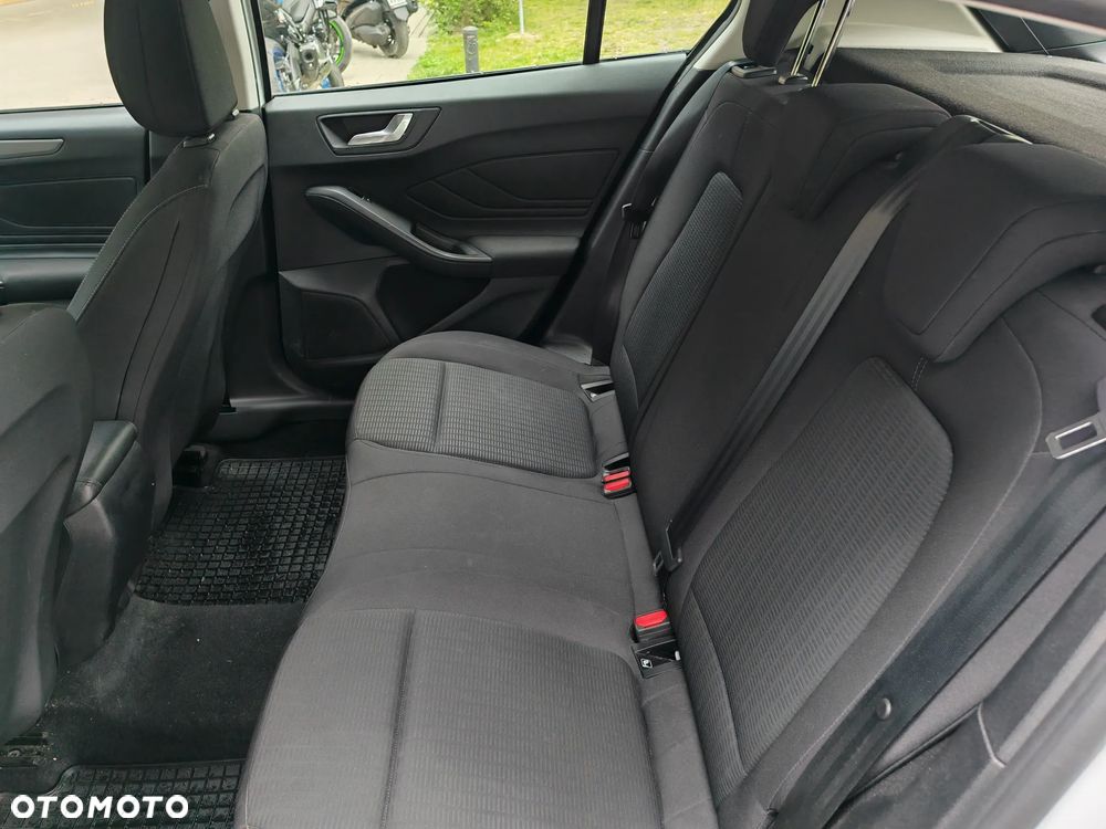Ford Focus - 15