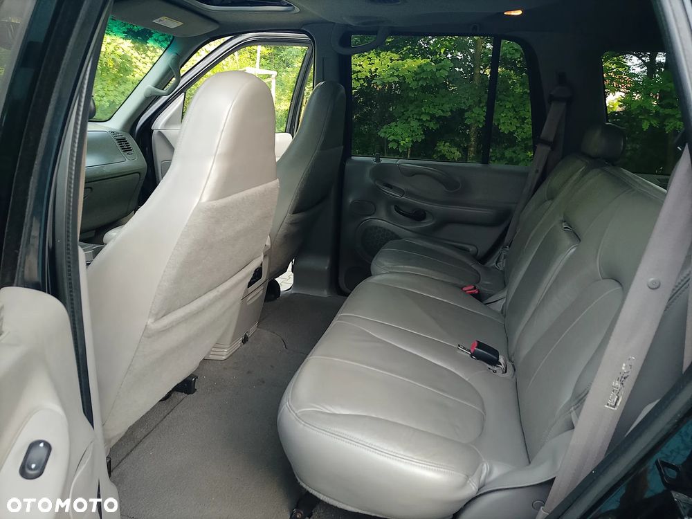 Ford Expedition 4.6 XLT 4WD - 26