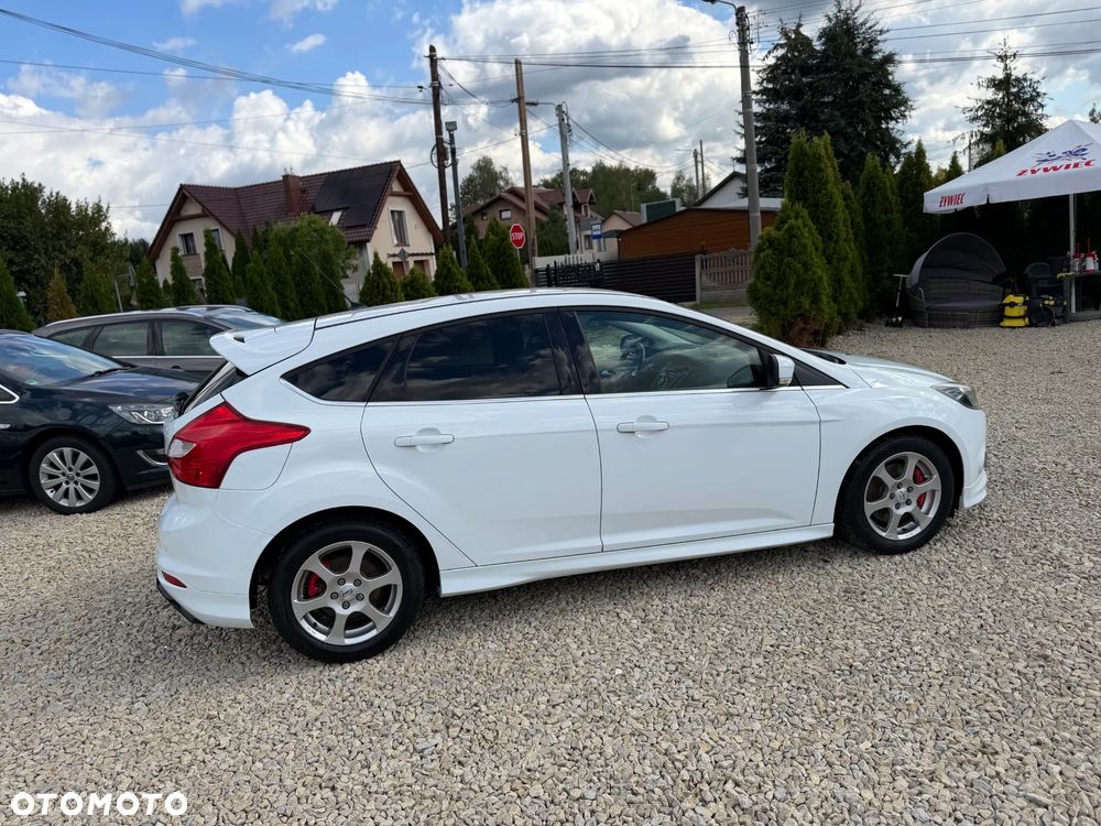 Ford Focus 1.6 EcoBoost Start-Stopp-System Titanium - 6