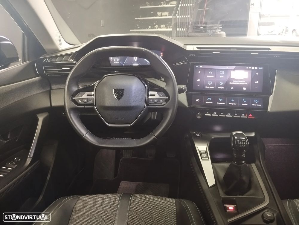 Peugeot 308 SW 1.2 PureTech Allure Pack - 17