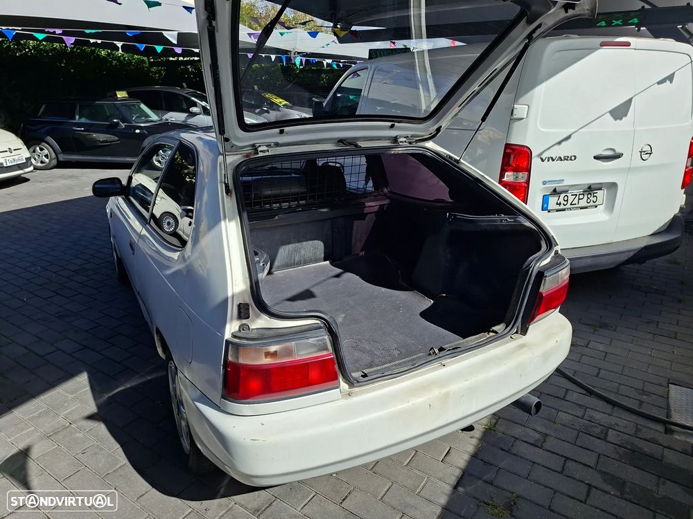 Toyota Corolla - 4