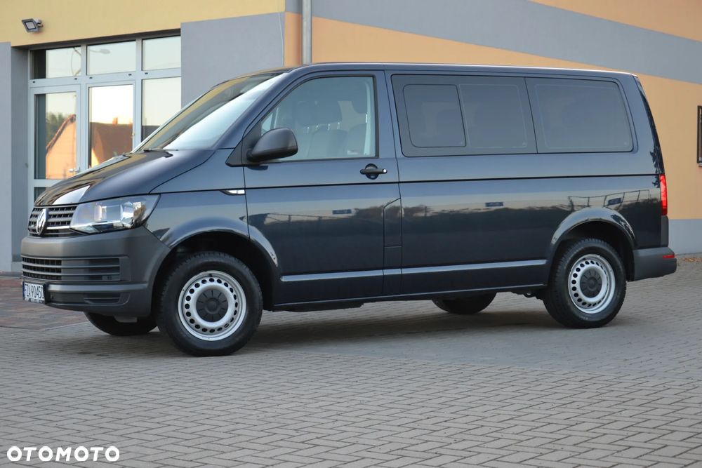 Volkswagen Transporter Caravelle Kurz Comfortline - 4