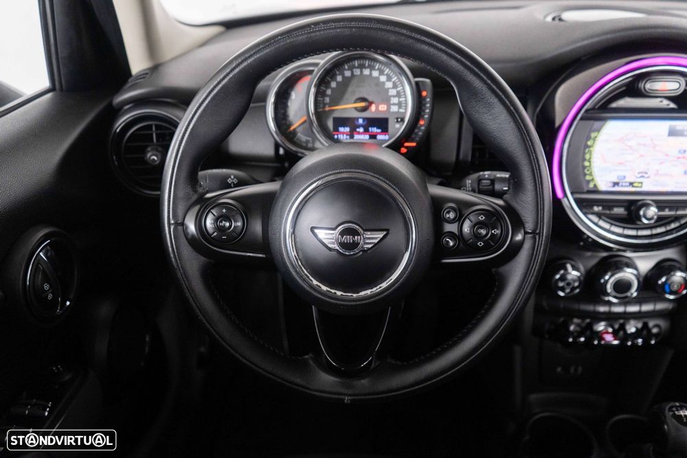 MINI 5 Portas One D - 23