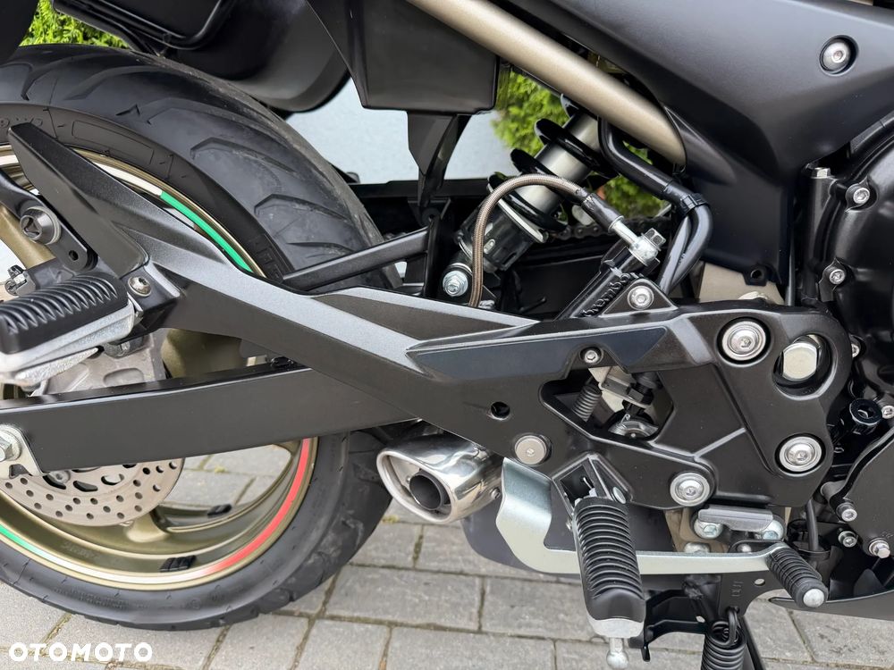 Yamaha XJ - 27