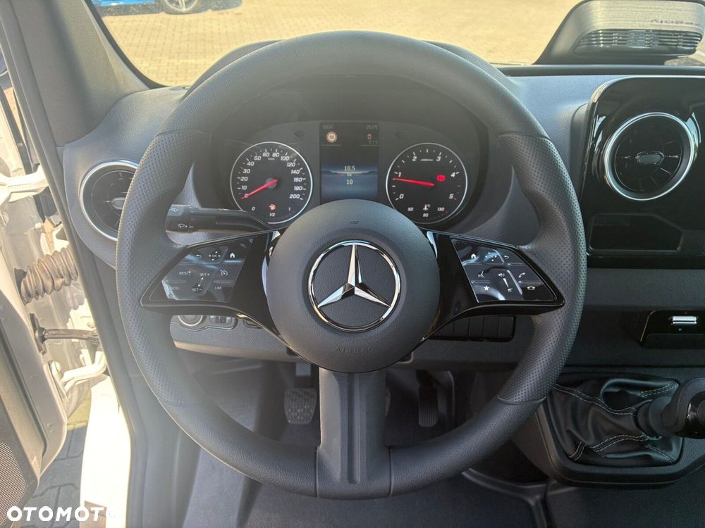 Mercedes-Benz Sprinter Sprinter - 15